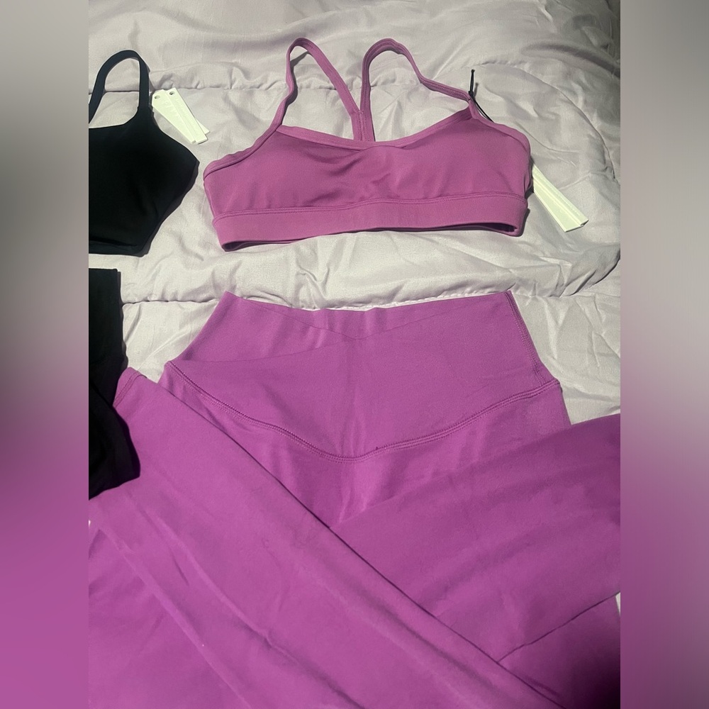 Vertigo Paragon Crossover Sculptseam Set- Ritual Sports bra XS & Small